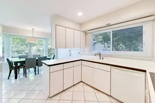1832 Smith Rd, Northbrook, IL 60062 - Photo 5