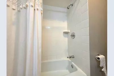 5139 N East River Road #162F, Chicago, IL 60656 - Photo 15