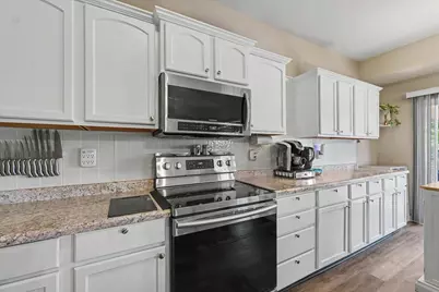 3802 Sandstone Drive, Champaign, IL 61822 - Photo 11