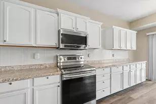 3802 Sandstone Dr, Champaign, IL 61822 - Photo 15