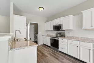 3802 Sandstone Dr, Champaign, IL 61822 - Photo 13