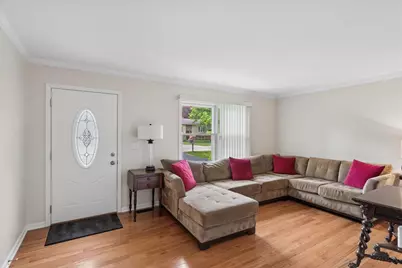 38187 N North Shore Avenue, Beach Park, IL 60087 - Photo 9