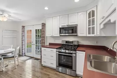 38187 N North Shore Avenue, Beach Park, IL 60087 - Photo 5