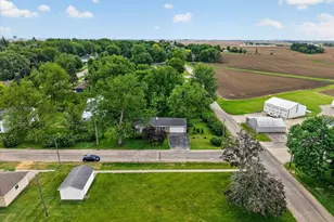 405 W Cherry St, Forreston, IL 61030 - Photo 35