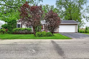 405 W Cherry St, Forreston, IL 61030 - Photo 3