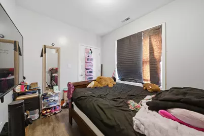 7952 S Marquette Avenue, Chicago, IL 60617 - Photo 11