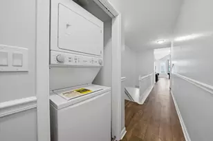 7952 S Marquette Ave, Chicago, IL 60617 - Photo 13