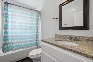 7952 S Marquette Ave, Chicago, IL 60617 - Photo 7