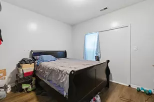 7952 S Marquette Ave, Chicago, IL 60617 - Photo 9