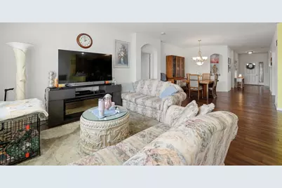561 Autumn Circle, Pingree Grove, IL 60140 - Photo 5