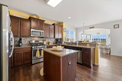 561 Autumn Circle, Pingree Grove, IL 60140 - Photo 9