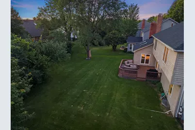 352 Millcreek Lane, Naperville, IL 60540 - Photo 37
