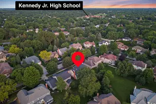 352 Millcreek Ln, Naperville, IL 60540 - Photo 41
