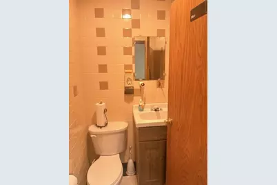 2852 W 63rd Street, Chicago, IL 60629 - Photo 9