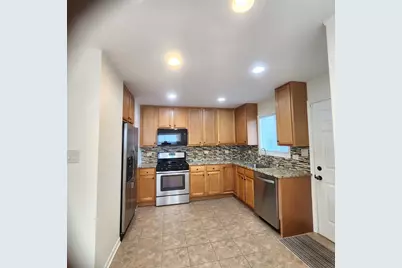 208 Albert Terrace, Wheeling, IL 60090 - Photo 13