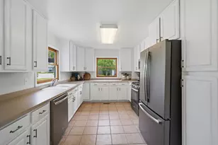1010 Sunnyside Ave, Wauconda, IL 60084 - Photo 11