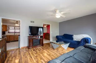 25172 W Columbia Bay Dr, Lake Villa, IL 60046 - Photo 7