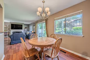 22 Superior Ct, Schaumburg, IL 60193 - Photo 13