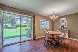 22 Superior Ct, Schaumburg, IL 60193 - Photo 19