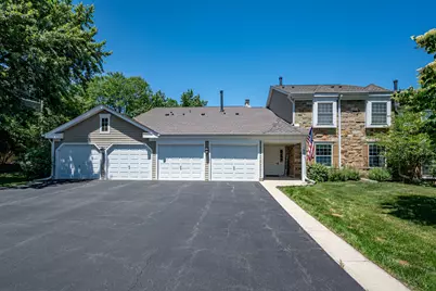 22 Superior Court #M1, Schaumburg, IL 60193 - Photo 1