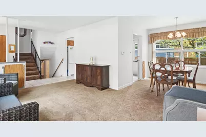 555 S Cedar Street, Palatine, IL 60067 - Photo 5