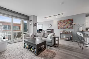 757 N Orleans St, Chicago, IL 60654 - Photo 17