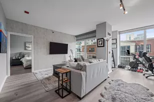 757 N Orleans St, Chicago, IL 60654 - Photo 5