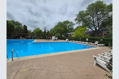 707 E Falcon Drive #C109, Arlington Heights, IL 60005 - Photo 9