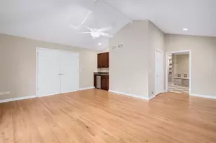 2S560 Seneca Dr, Wheaton, IL 60189 - Photo 21