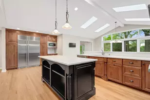 2S560 Seneca Dr, Wheaton, IL 60189 - Photo 17