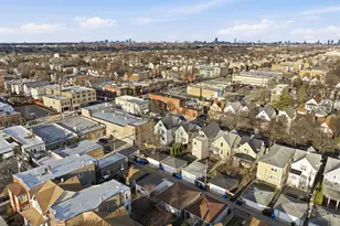 2342 N Lawndale Ave, Chicago, IL 60647 - Photo 49