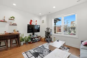 2342 N Lawndale Ave, Chicago, IL 60647 - Photo 5