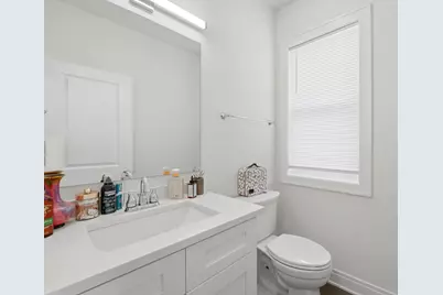 2342 N Lawndale Avenue, Chicago, IL 60647 - Photo 21