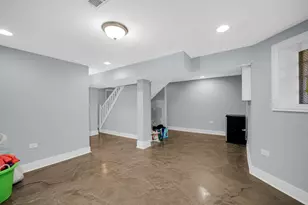 5718 S Sangamon St, Chicago, IL 60621 - Photo 17
