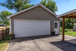4870 Fielding Rd, Rockford, IL 61102 - Photo 17