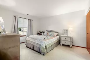 304 Windstream Ct, Aurora, IL 60504 - Photo 9