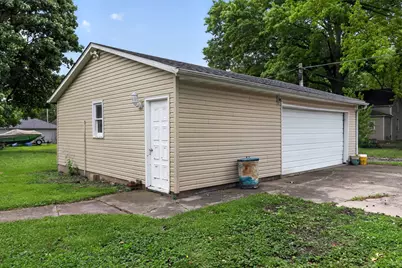 812 N 5th Street, Breese, IL 62230 - Photo 7