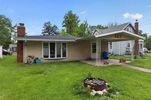 812 N 5th St, Breese, IL 62230 - Photo 3