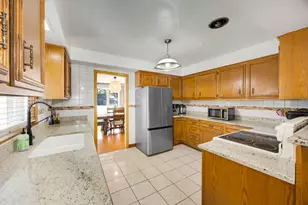 2307 Flossmoor Rd, Flossmoor, IL 60422 - Photo 9