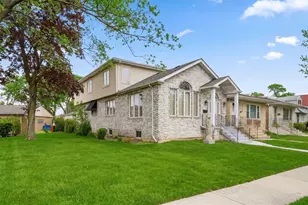 6916 W Forest Preserve Dr, Harwood Heights, IL 60706 - Photo 1
