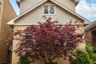 5451 N Lynch Ave, Chicago, IL 60630 - Photo 1