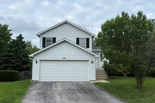 305 Elwood Ct, Westmont, IL 60559 - Photo 1
