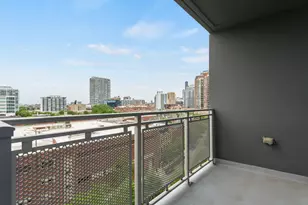 1901 S Calumet Ave, Chicago, IL 60616 - Photo 11