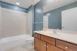 1901 S Calumet Ave, Chicago, IL 60616 - Photo 9