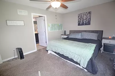 402 S McLean Street, Hudson, IL 61748 - Photo 19