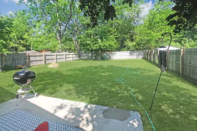 402 S McLean Street, Hudson, IL 61748 - Photo 33
