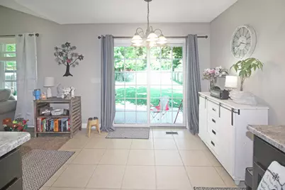 402 S McLean Street, Hudson, IL 61748 - Photo 7