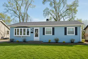 533 Bobby Ln, Mundelein, IL 60060 - Photo 1