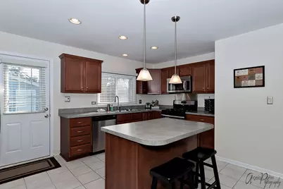 533 Bobby Lane, Mundelein, IL 60060 - Photo 3