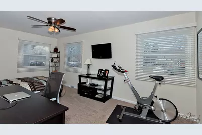 533 Bobby Lane, Mundelein, IL 60060 - Photo 15